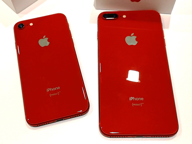 红色iphone 8 与 iphone 8 plus 开箱,极度亮眼的鲜红色