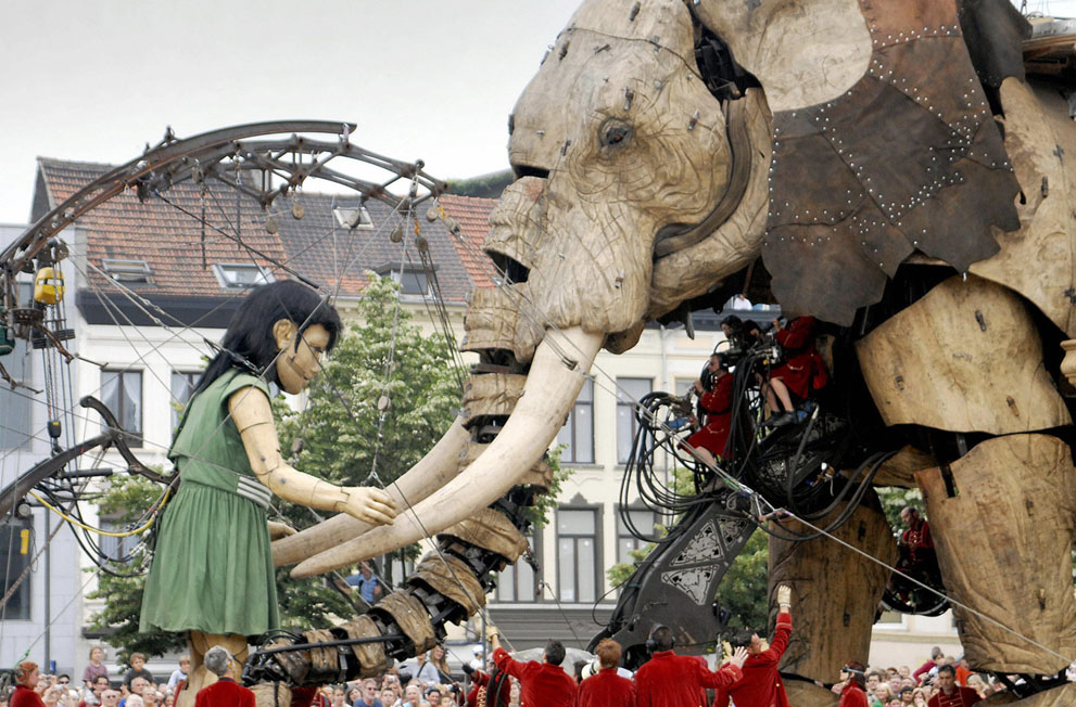 法国Royal De Luxe 剧团的大型街头木偶 - wuwei1101 - 西花社
