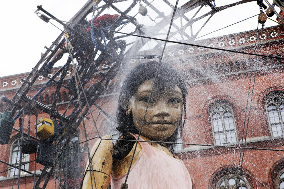 法国Royal De Luxe 剧团的大型街头木偶 - wuwei1101 - 西花社 法国Royal De Luxe 剧团的大型街头木偶 - wuwei1101 - 西花社