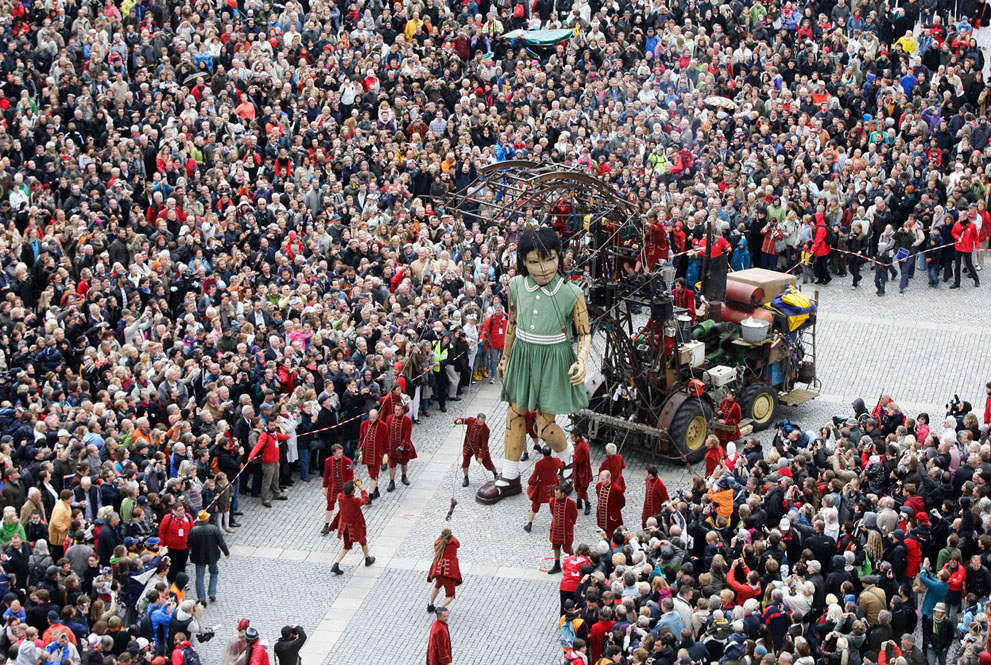 法国Royal De Luxe 剧团的大型街头木偶 - wuwei1101 - 西花社