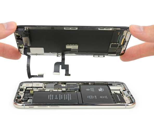 iPhone X拆解:已卸除擋版及排線