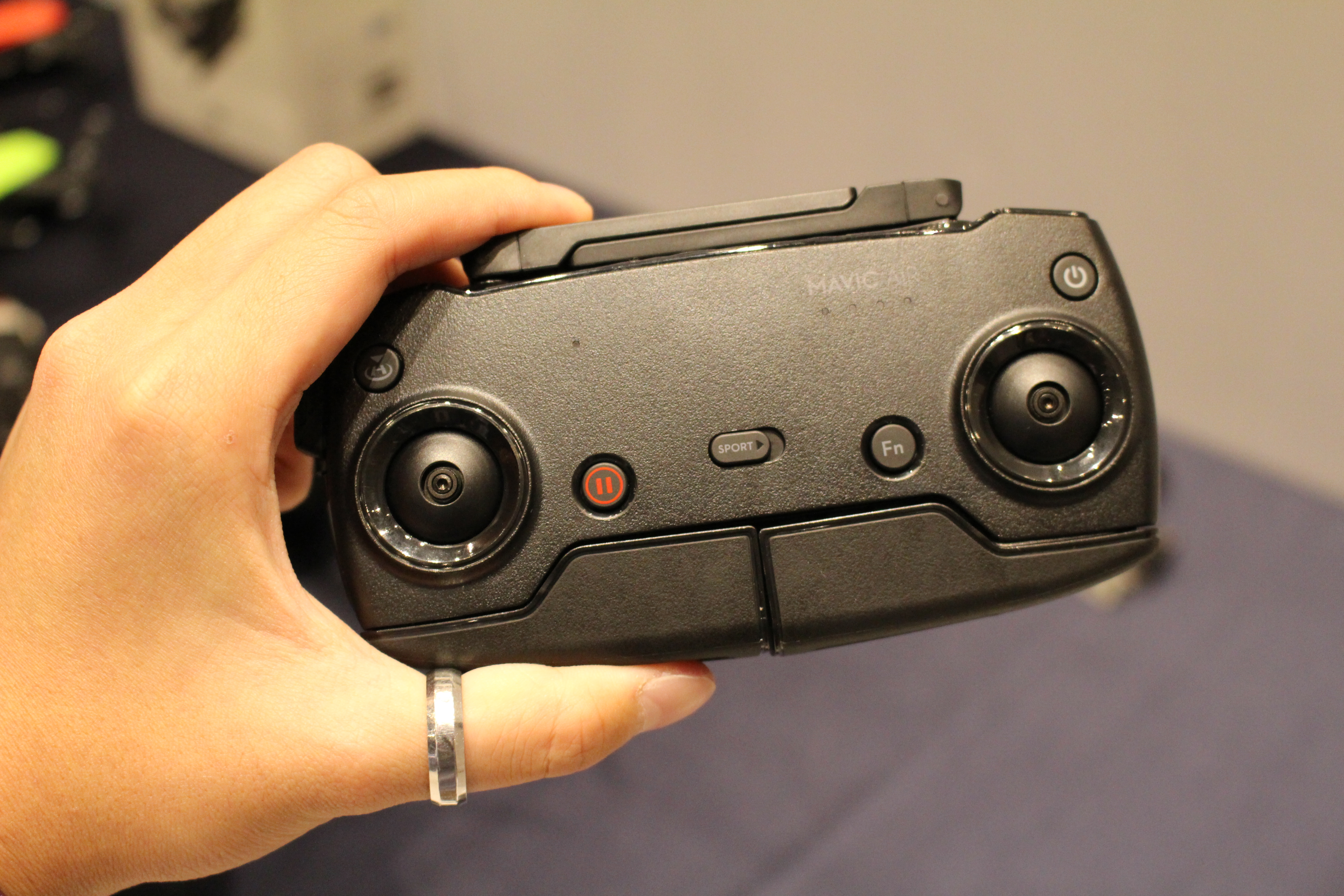 Mavic Air 遙控器