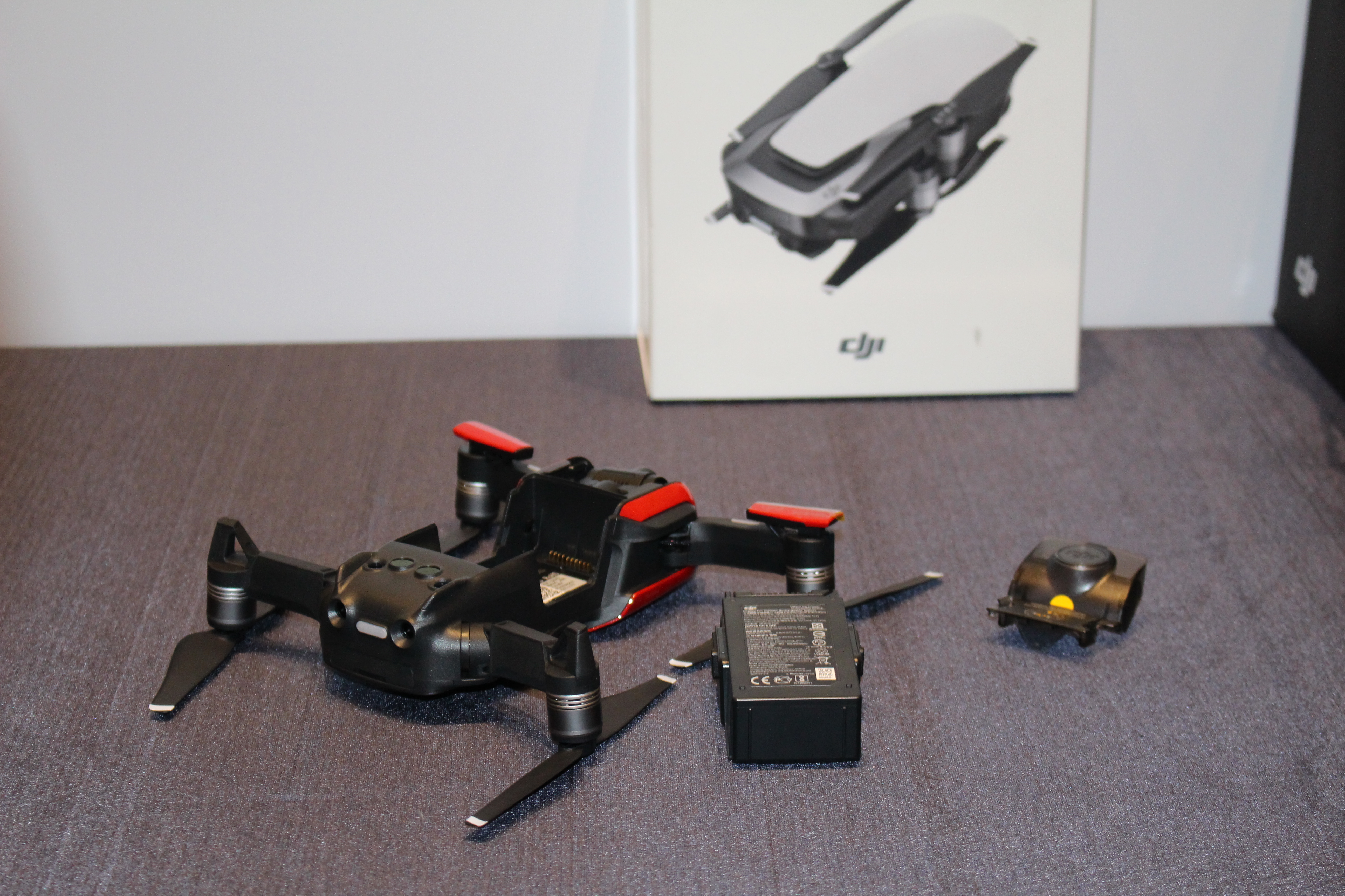 Mavic Air 電池拆開