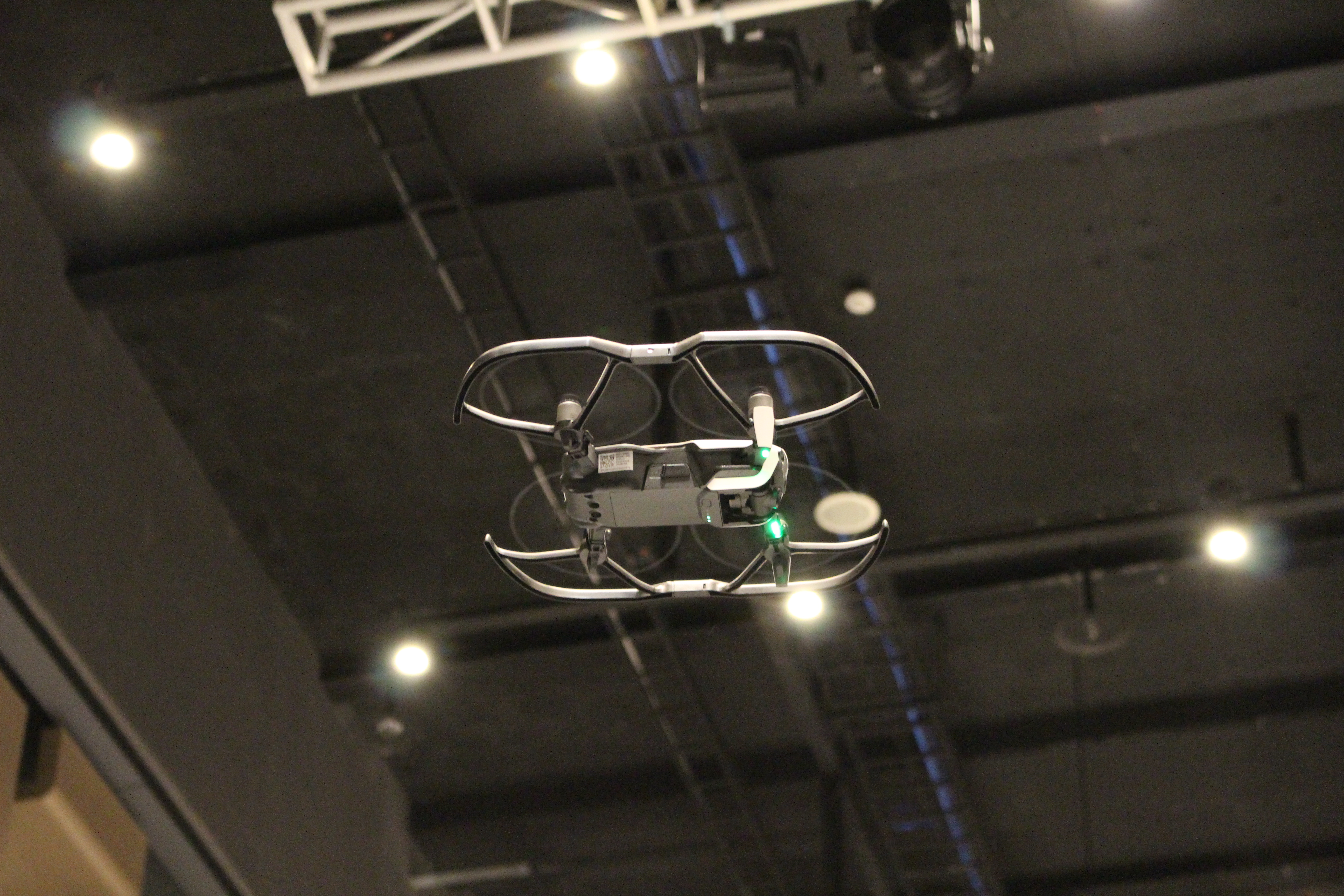Mavic Air 飛行中