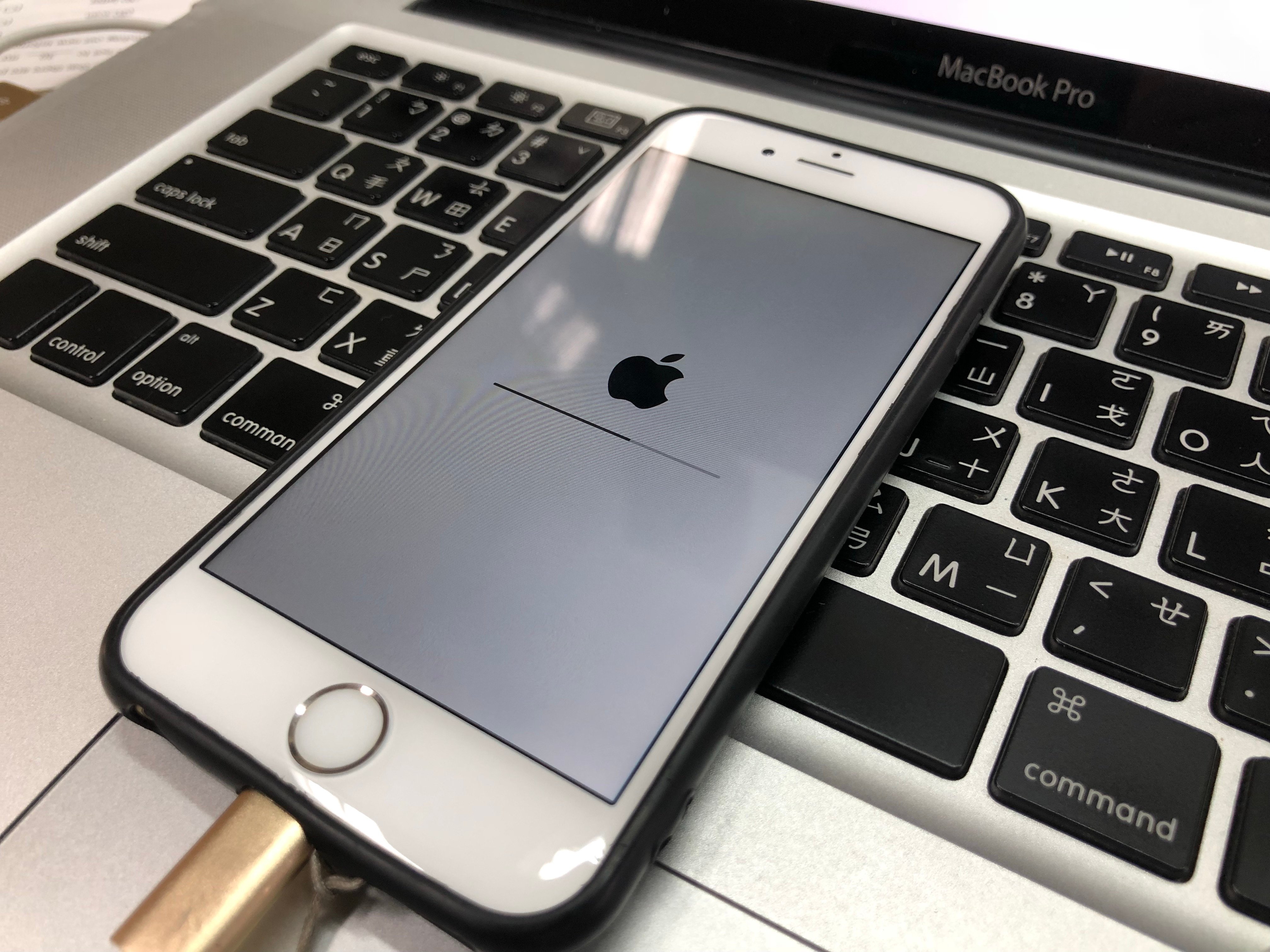 如何使用 iTunes 來更新 iPhone 的 iOS？ iPhone 1