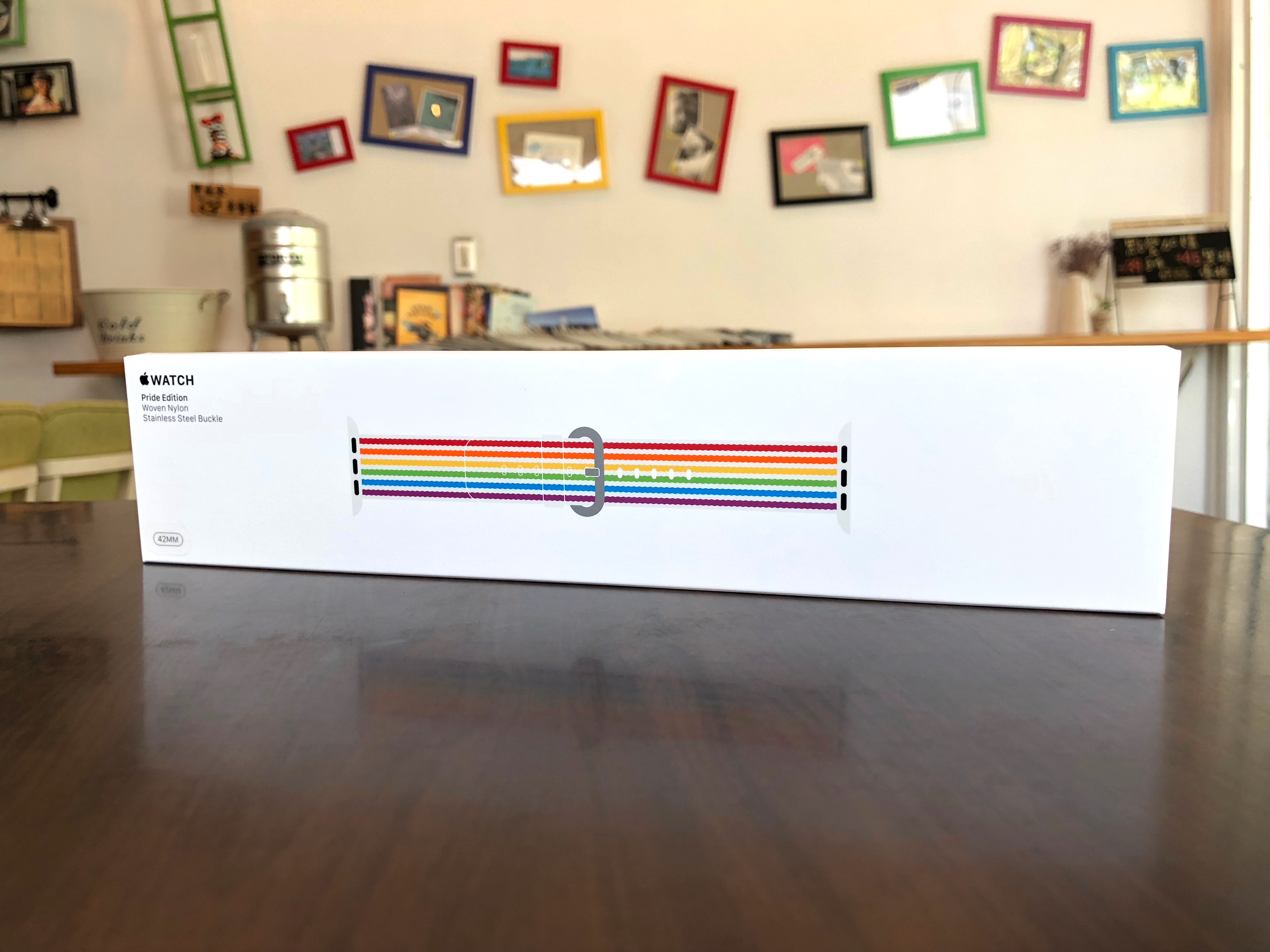 Apple Watch、錶帶、彩虹錶帶、Pride、Apple Store