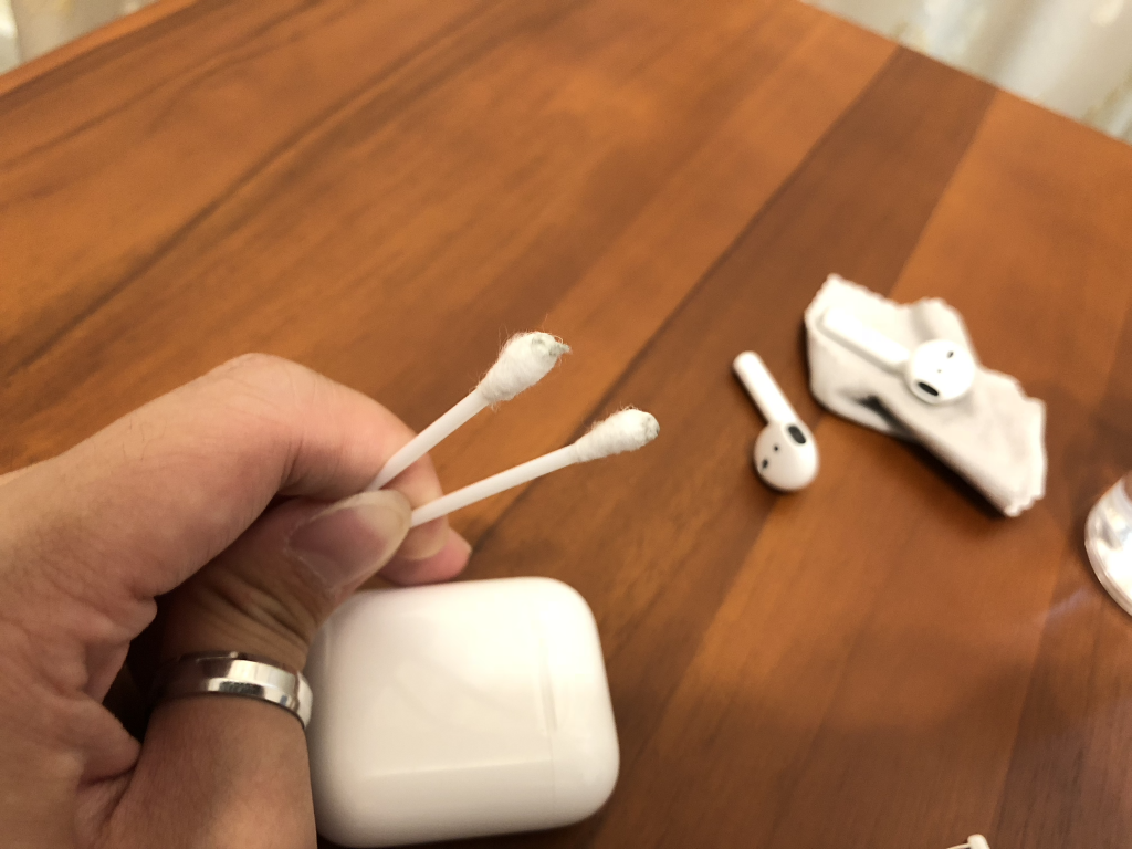 AirPods 清潔