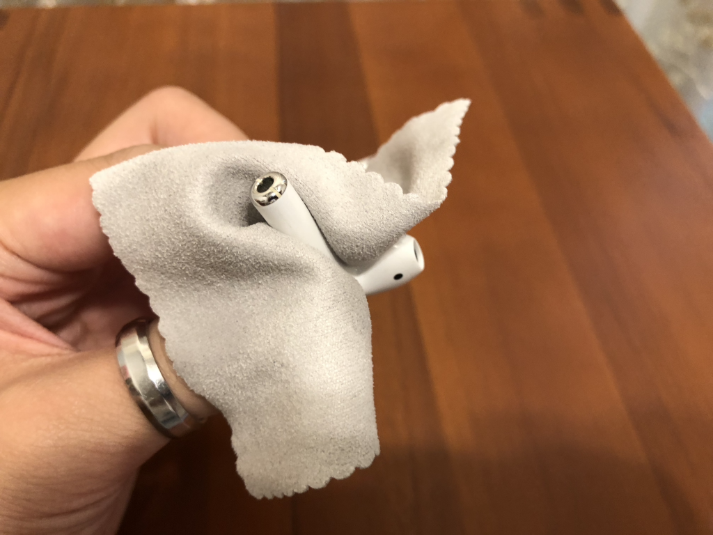 AirPods 清潔