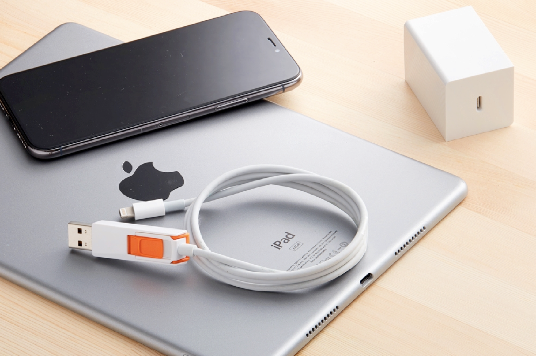 产品介绍：iPhone X 、iPhone 8 及iPad Pro 要如何快充？