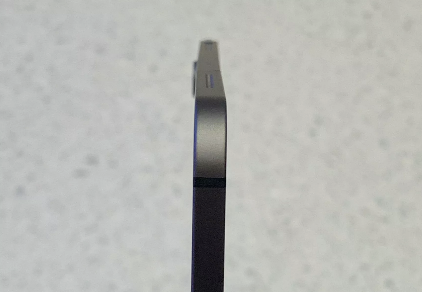iPad Pro 彎曲門 變彎