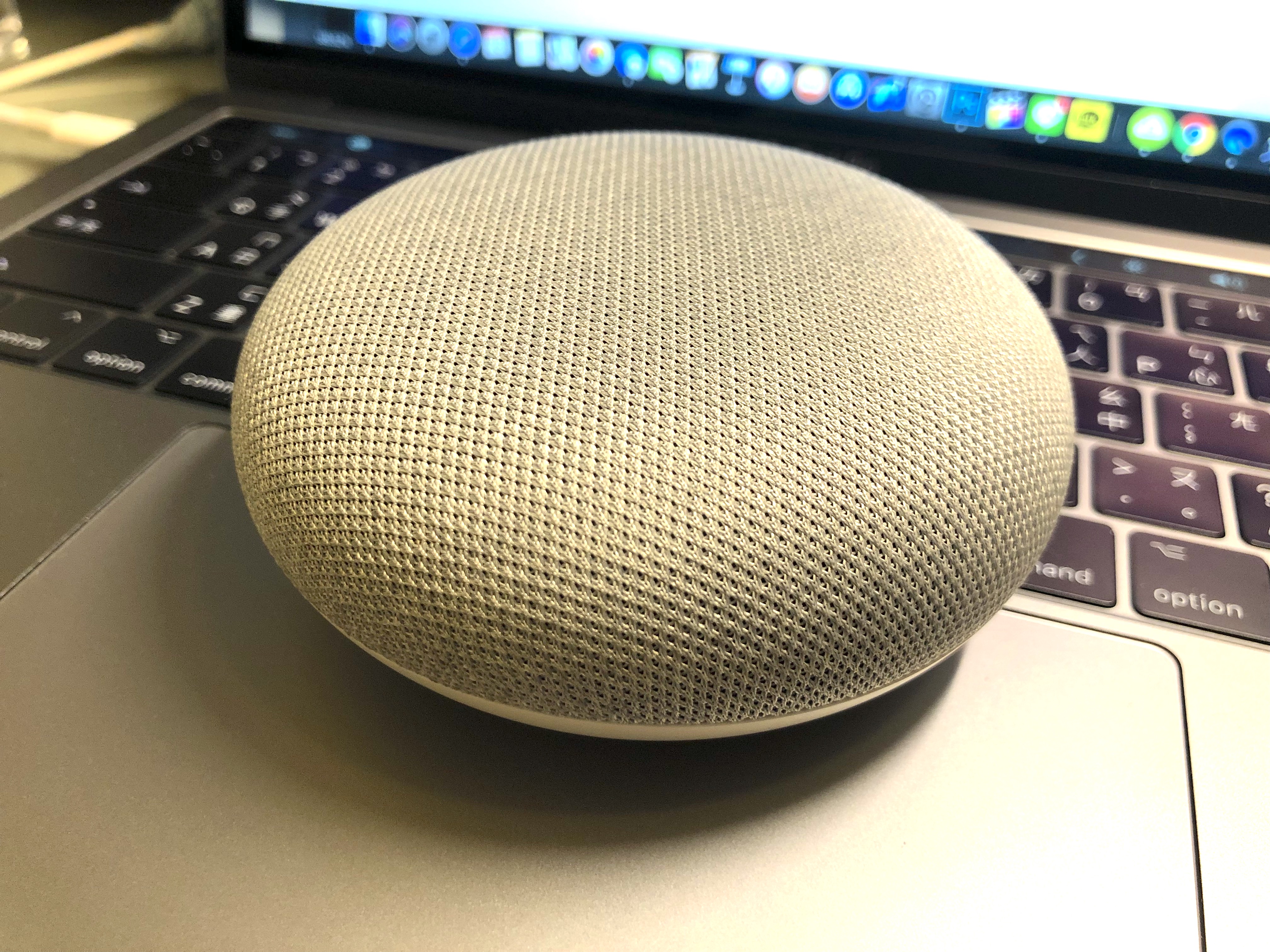 Google Home mini、智慧音箱