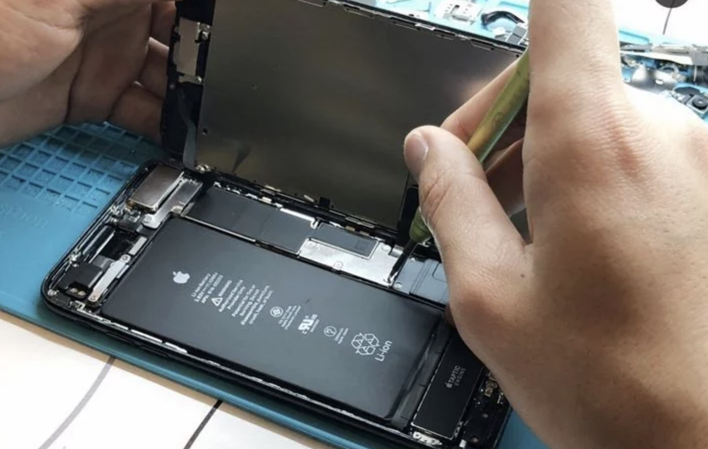 iPhone 換電池
