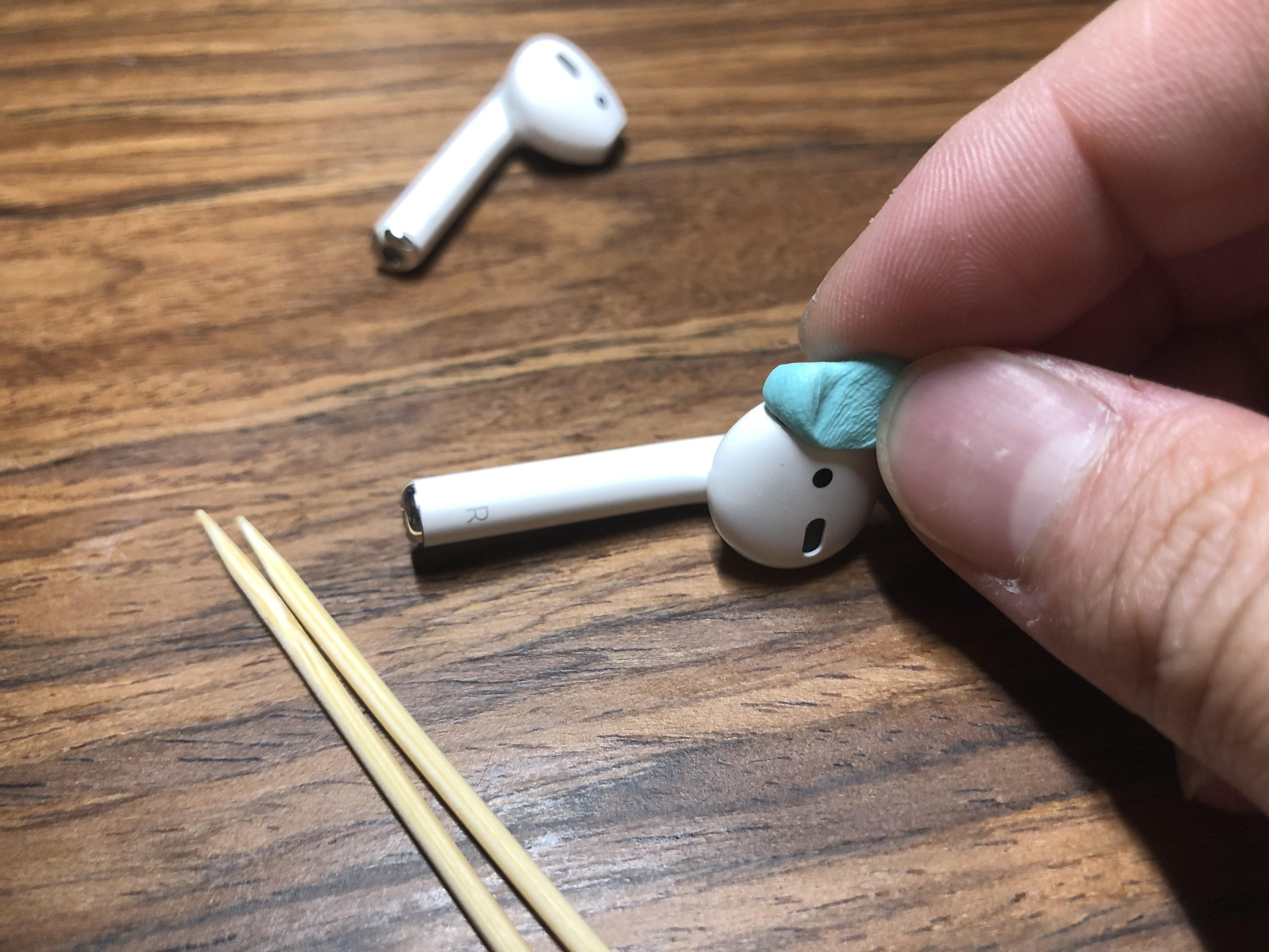 萬用黏土、AirPods 清潔