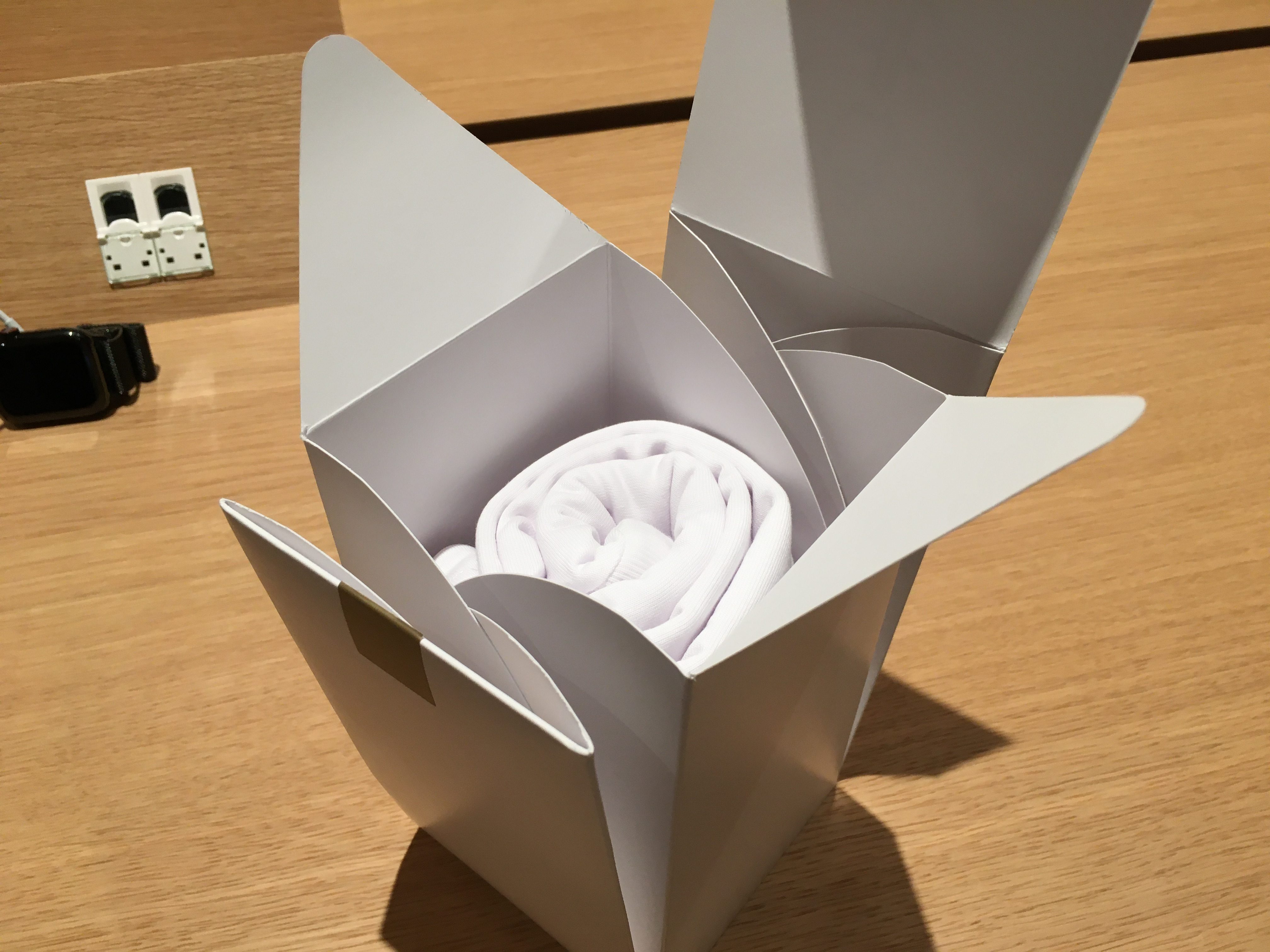 Apple Store 信義 A13 紀念衣