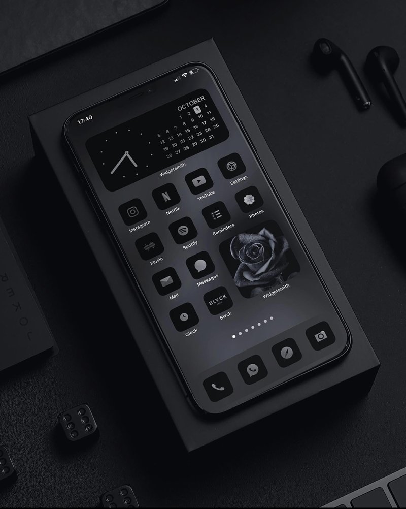 全黑 iPhone 主題