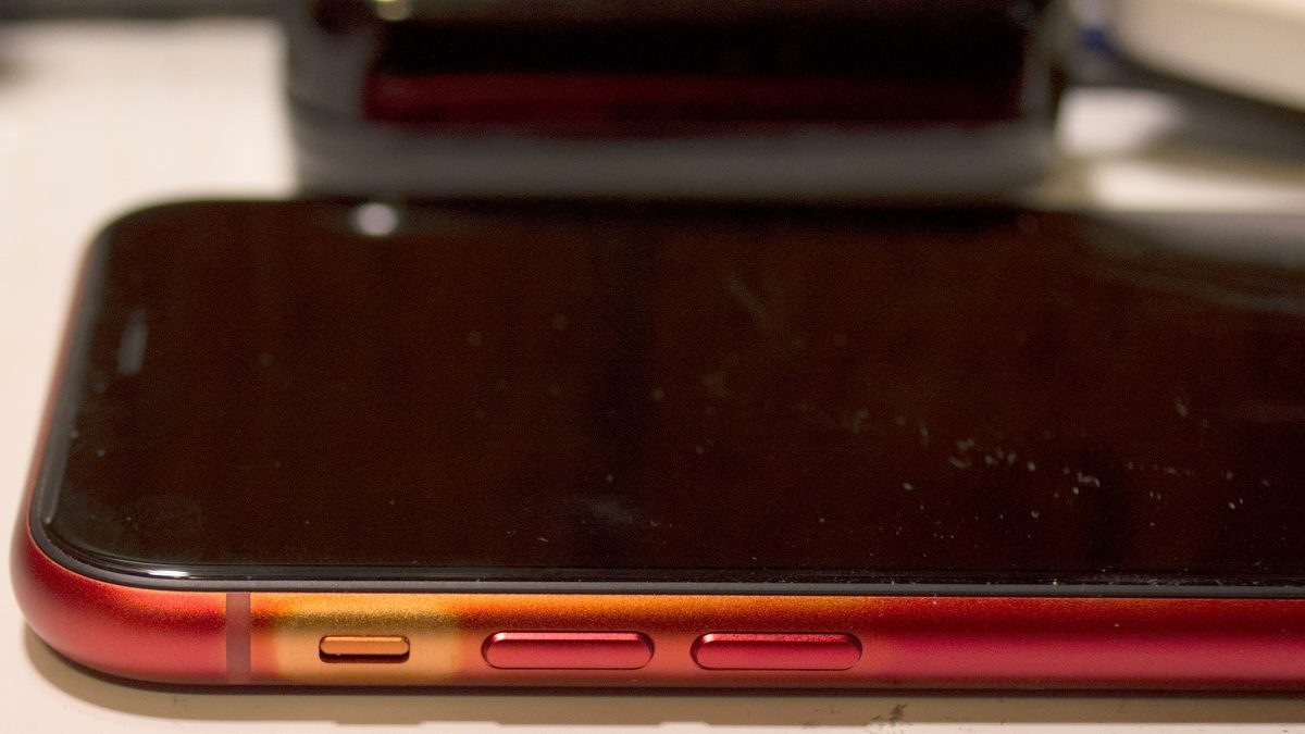 iPhone 褪色