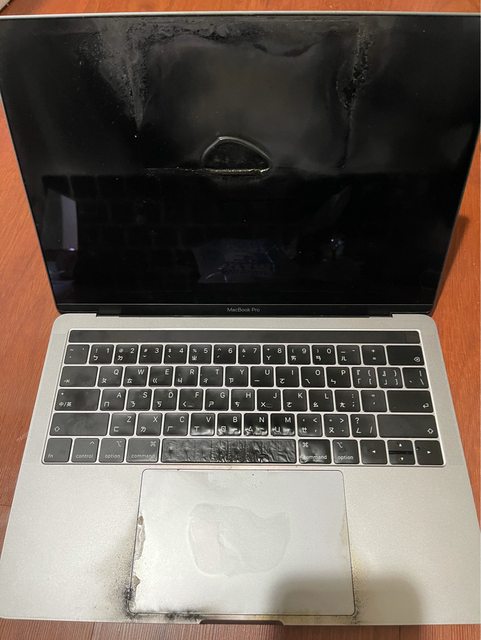 MacBook 爆炸