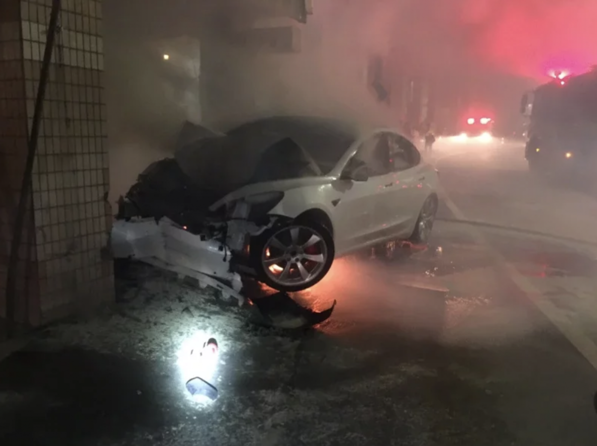 台南 特斯拉車禍 鋰電池 起火