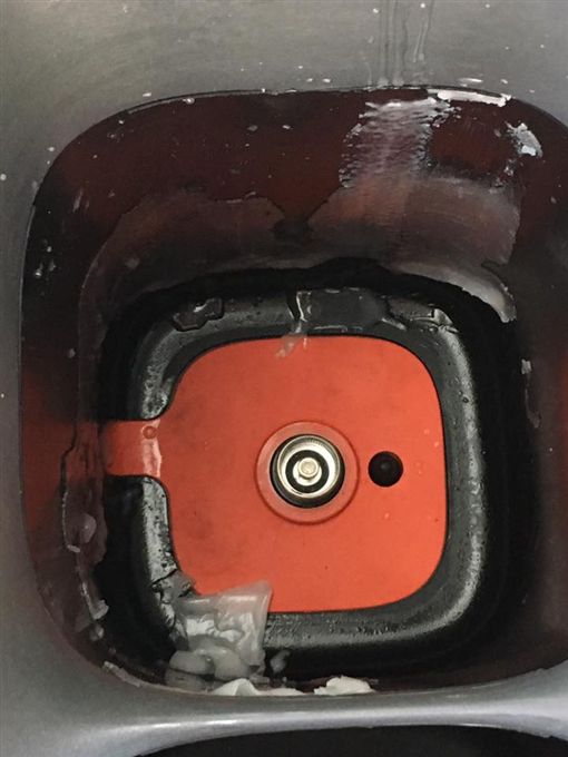 Gogoro 電池漏蠟
