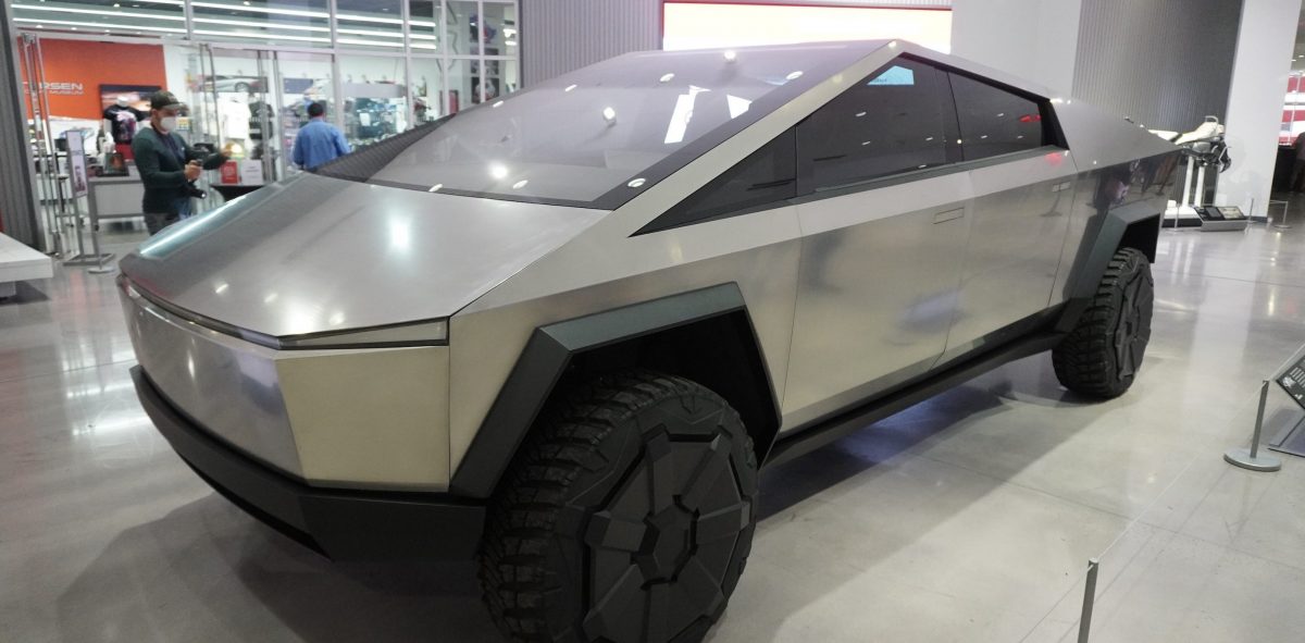特斯拉 Tesla Cybertruck 車門