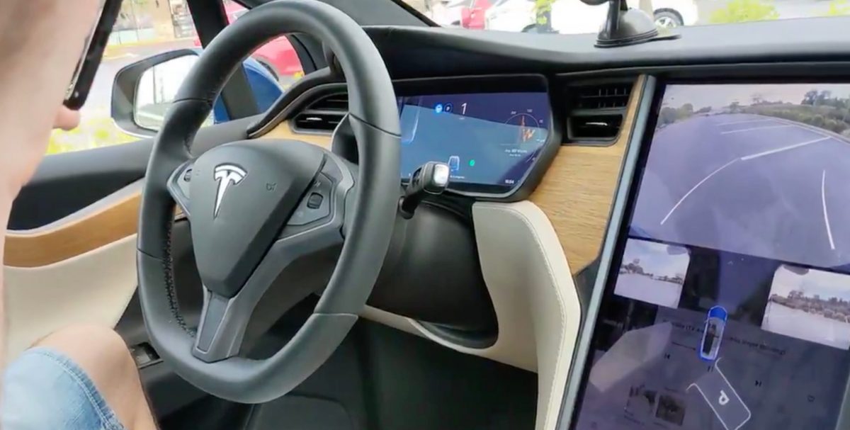 特斯拉 Tesla 自動停車