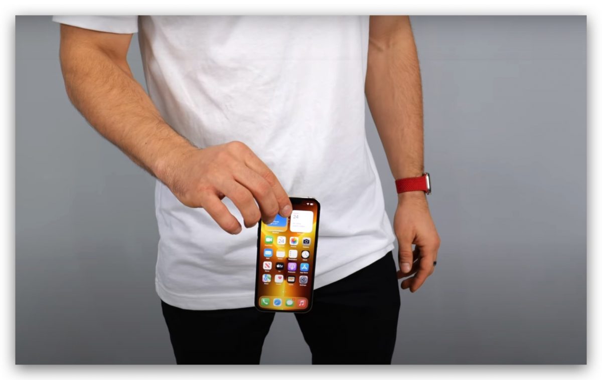 iPhone 13 摔機測試