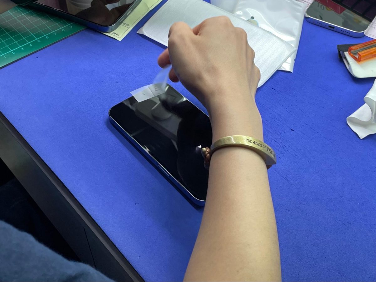 imos iPhone 13 Pro