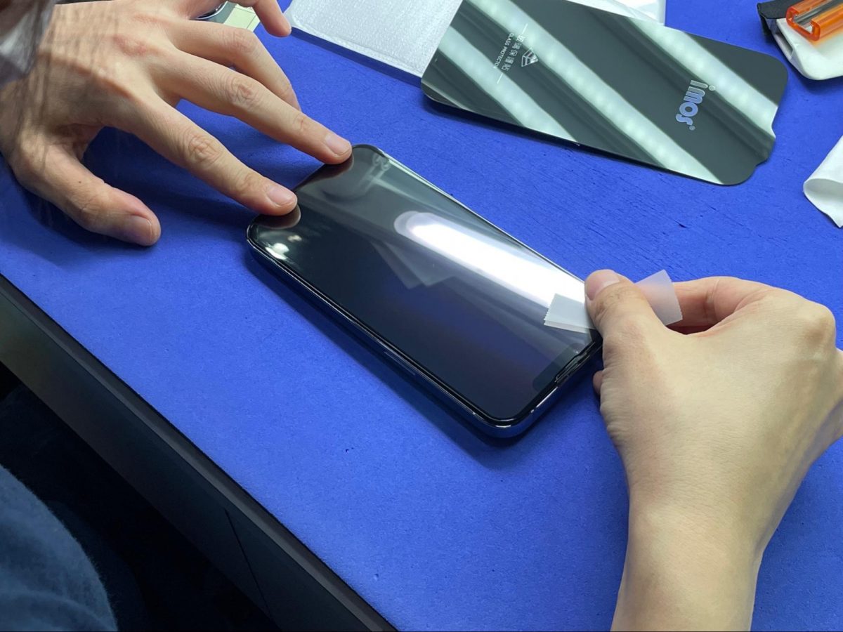 imos iPhone 13 Pro