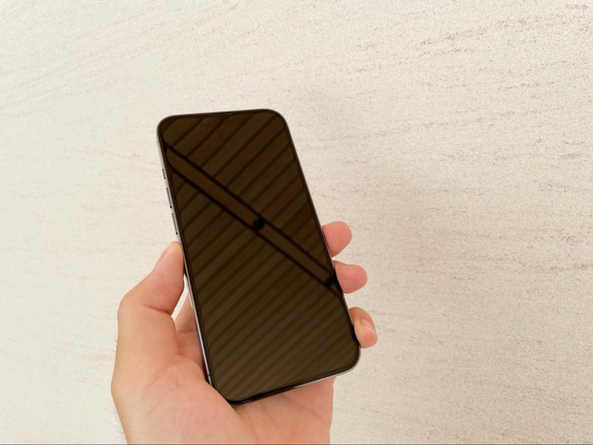 imos iPhone 13 Pro