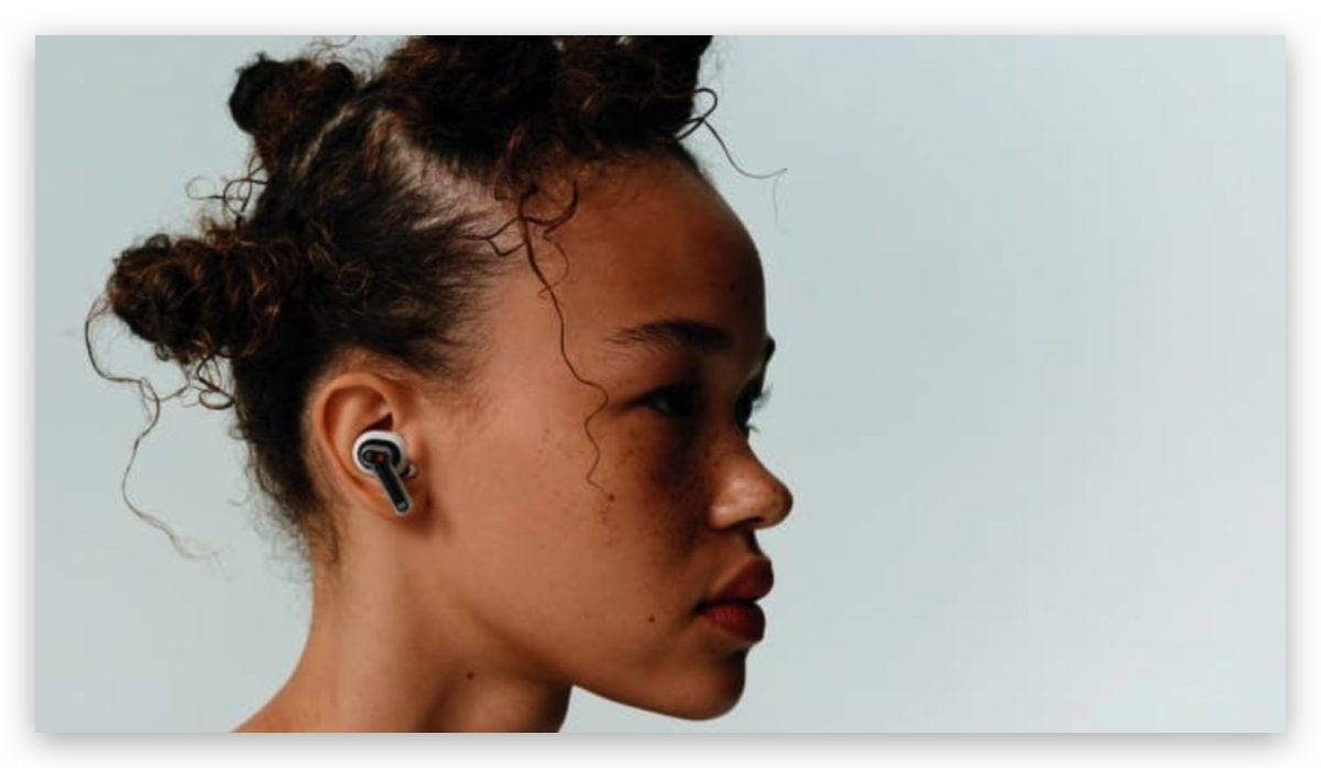 Nothing Ear (1)