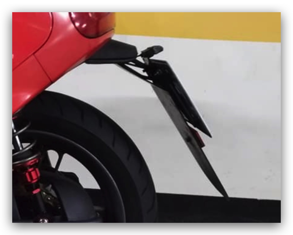 Gogoro 車牌 車牌歪掉