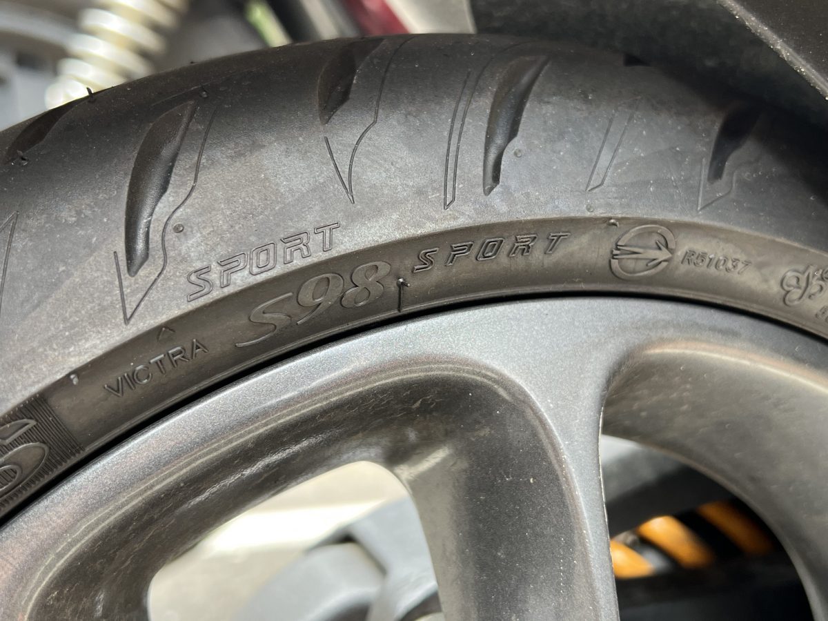 Gogoro 耗材 輪胎 心得分享 MAXXIS S98 Sport