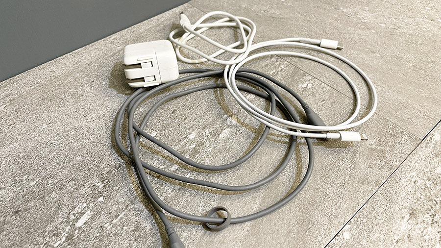 MOZTECH 五合一 行動電源