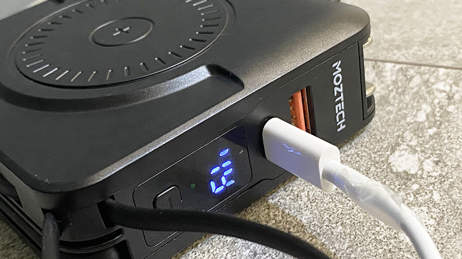 MOZTECH 五合一 行動電源