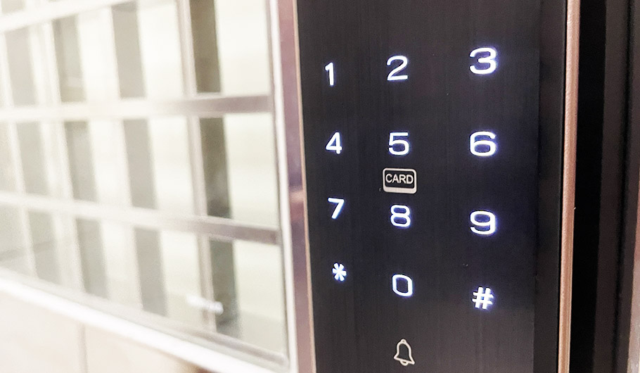 arpha M1 3D 人臉辨識靜音智慧電子鎖 電子鎖 推薦