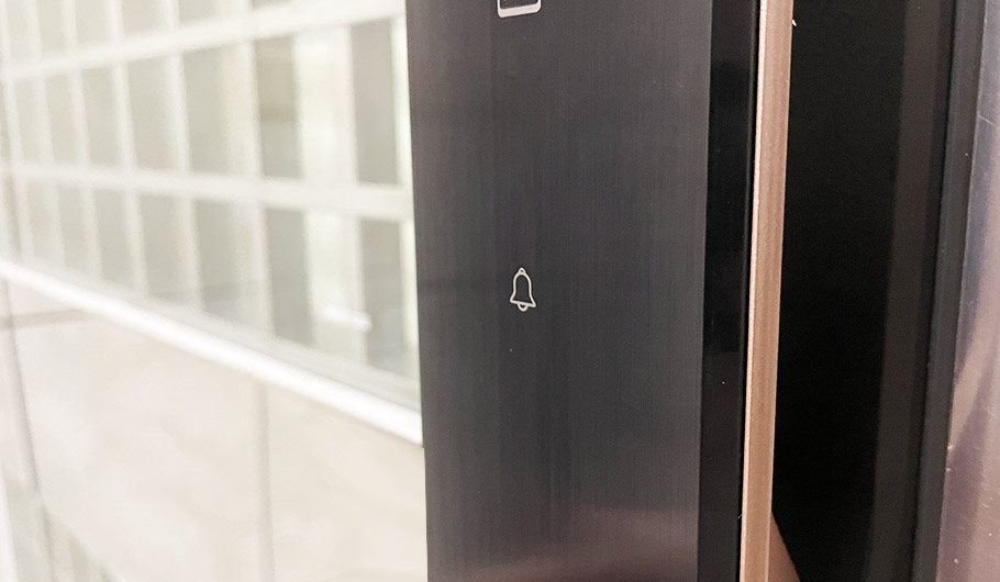 arpha M1 3D 人臉辨識靜音智慧電子鎖 電子鎖 推薦