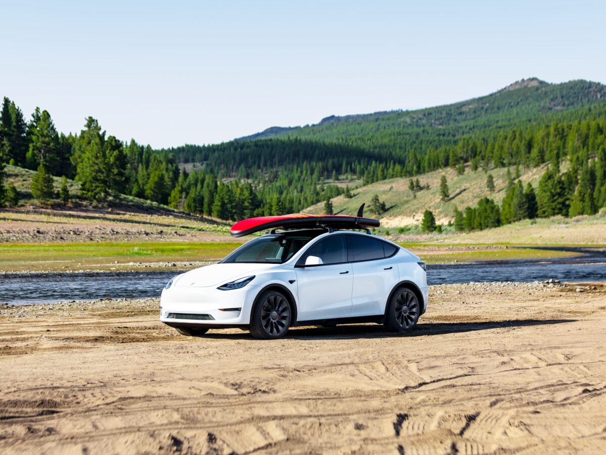 特斯拉 Tesla Model Y 台灣開賣