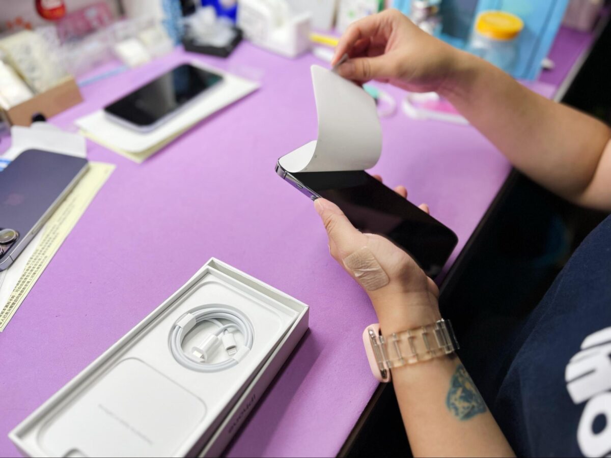 iPhone 14 iPhone 14 Pro imos imos Care 藍寶石保護貼 藍寶石鏡頭貼 軍規防震殼 康寧玻璃保護貼