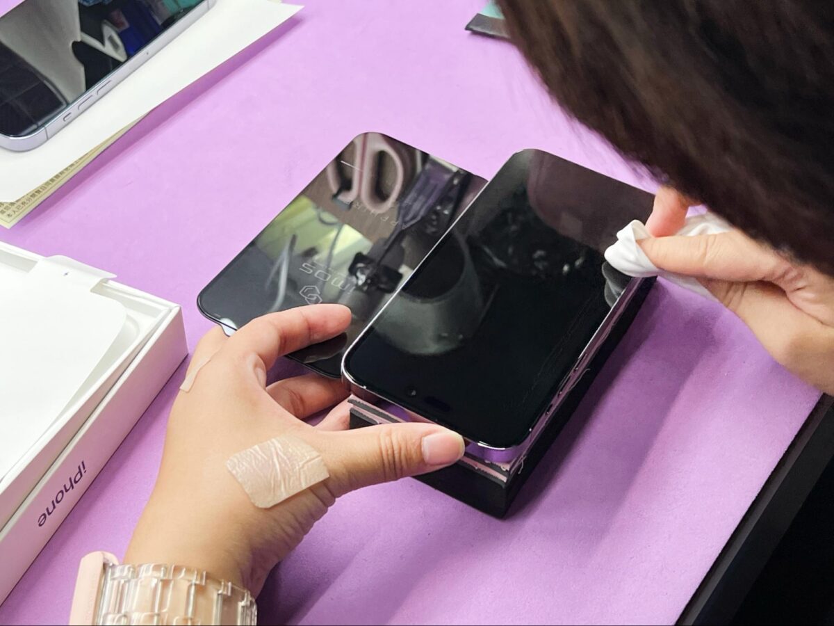 iPhone 14 iPhone 14 Pro imos imos Care 藍寶石保護貼 藍寶石鏡頭貼 軍規防震殼 康寧玻璃保護貼
