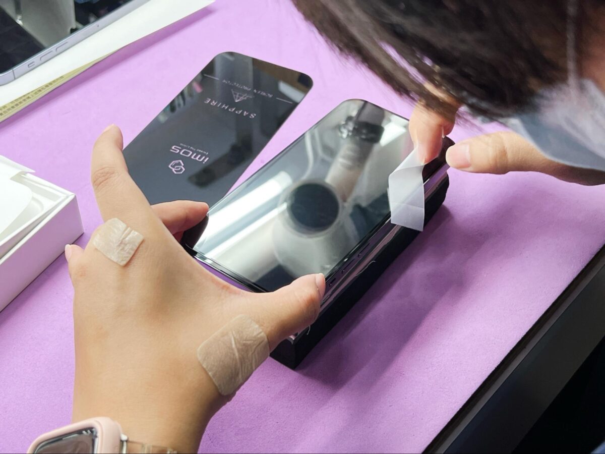 iPhone 14 iPhone 14 Pro imos imos Care 藍寶石保護貼 藍寶石鏡頭貼 軍規防震殼 康寧玻璃保護貼