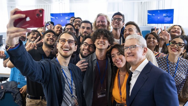 Apple AR VR 頭戴顯示器 眼鏡