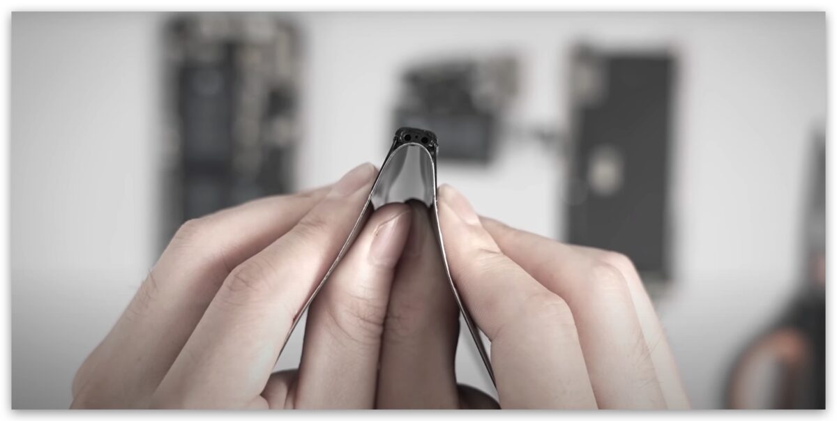 iPhone 折疊手機