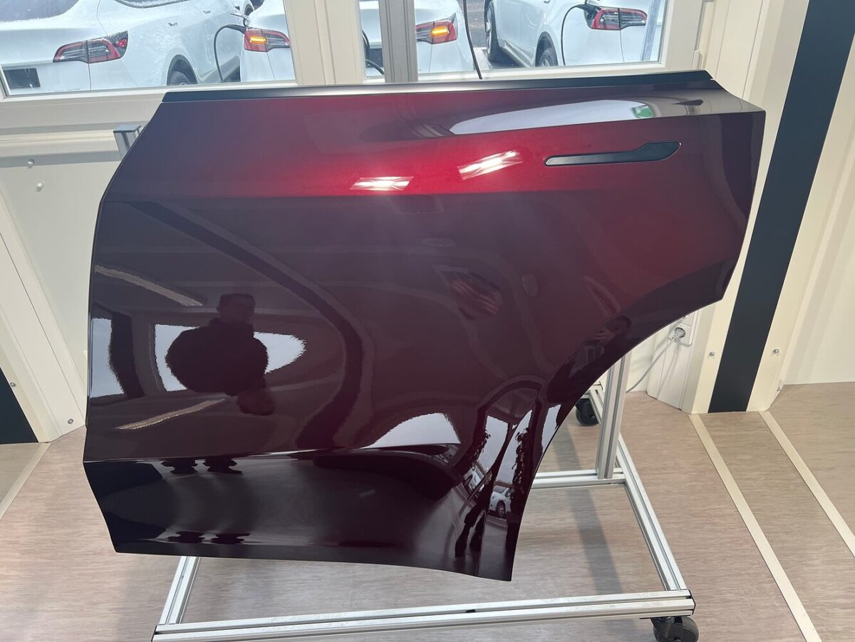 特斯拉 Tesla Model Y 柏林工廠 Midnight Cherry Quicksilver