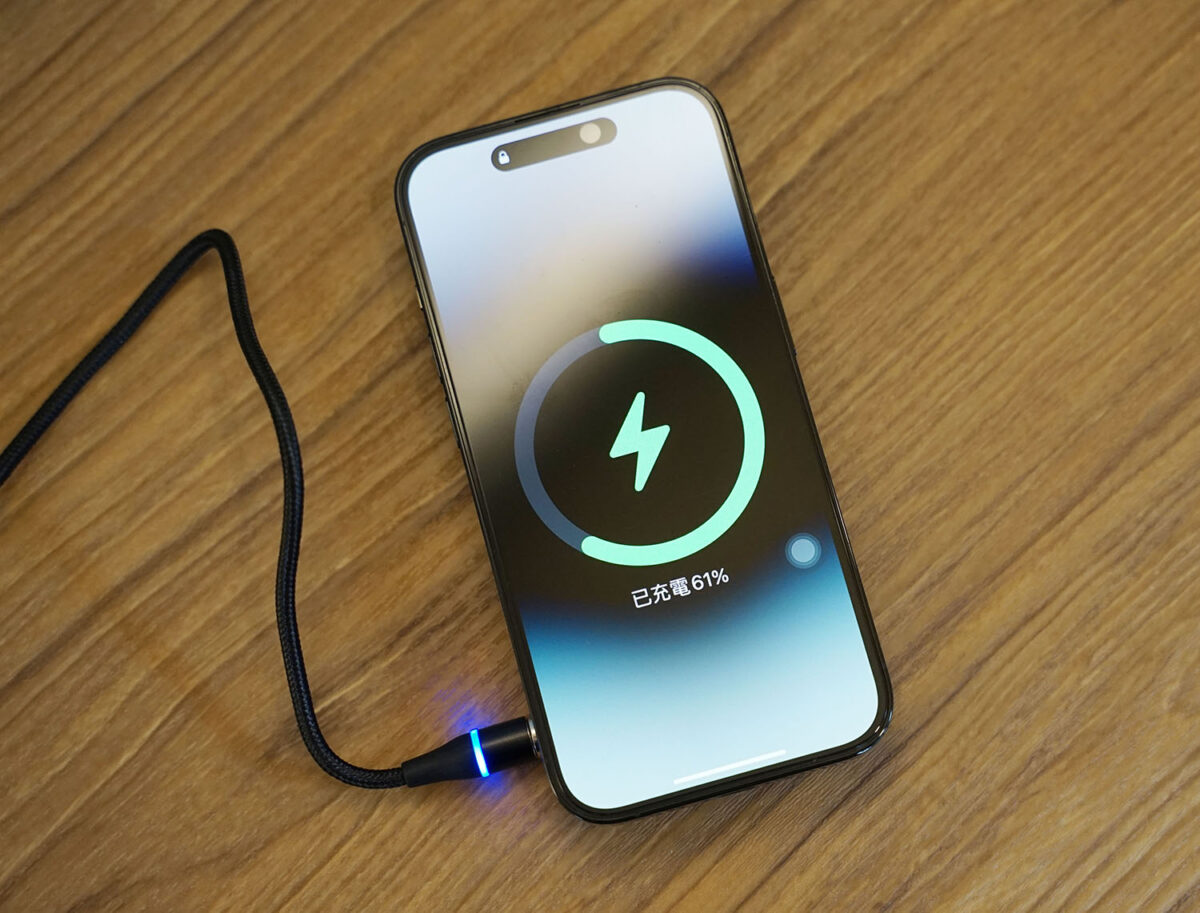 MOFT 磁吸行動電源
