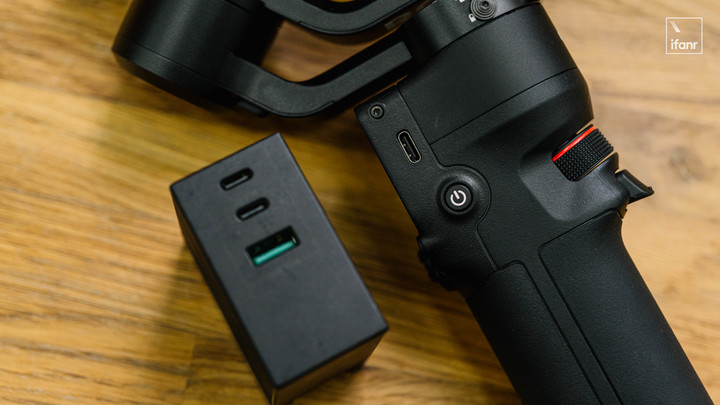 DJI RS3 Mini 三軸穩定器
