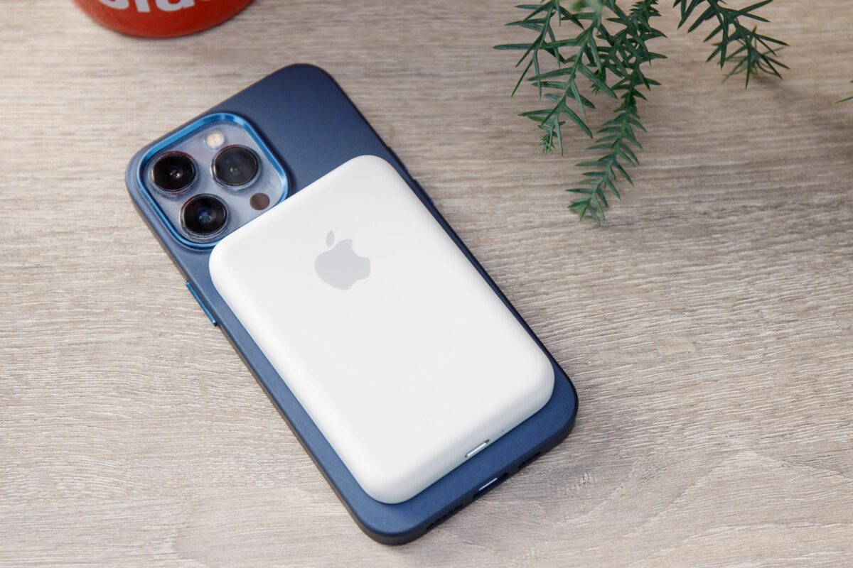 iPhone 無線充電 反向無線充電
