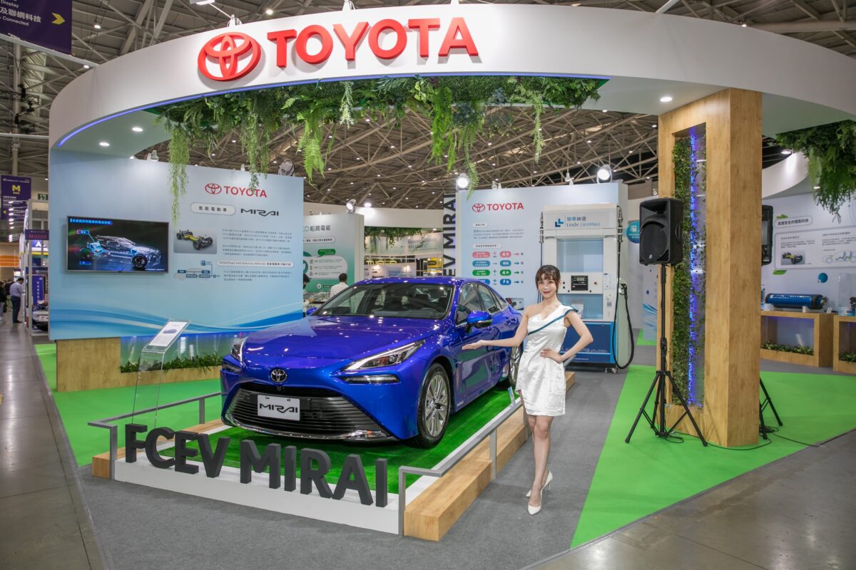 2023 toyota 電動車 和泰集團展館以綠色永續為主題,並首度展出第二代TOYOTA MIRAI