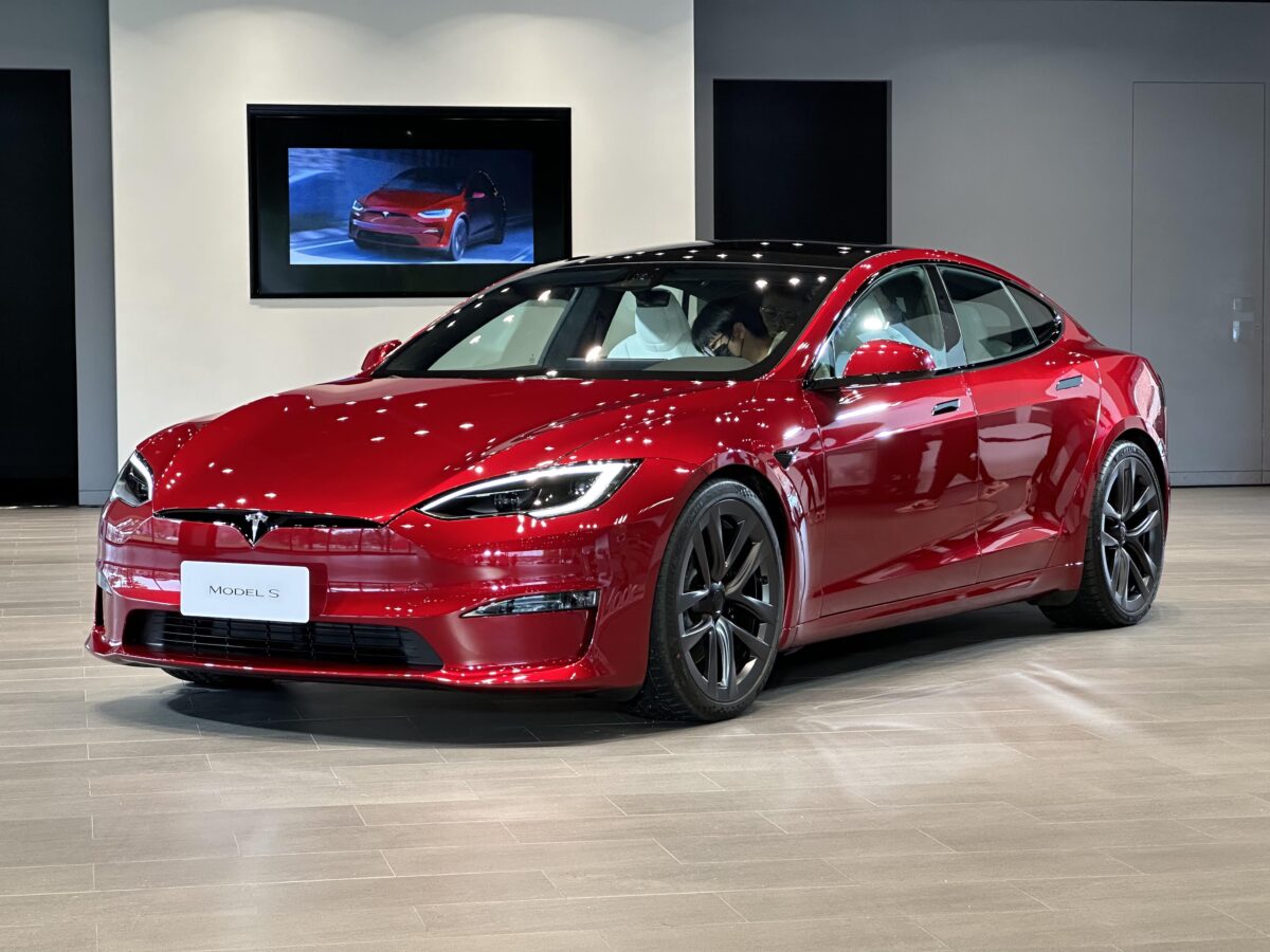 特斯拉 Tesla Model S Ultra Red 烈焰紅