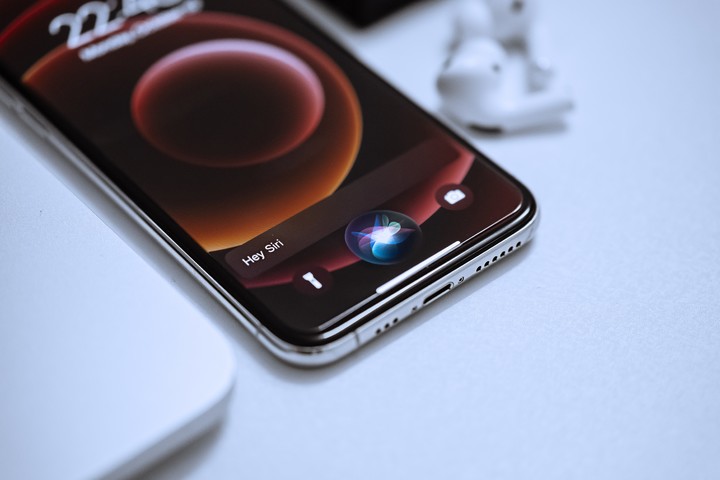 Apple Siri AI