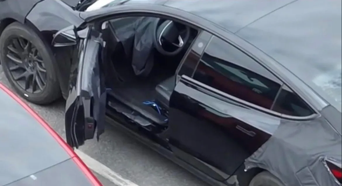 特斯拉 Tesla Model 3